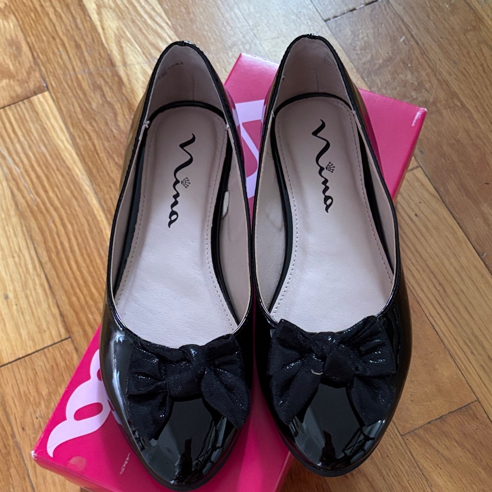Nina kids Glossy Black Flats with Bow
